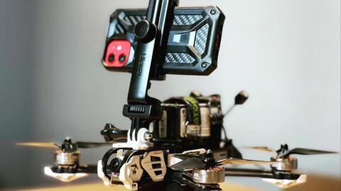 穿越机视频,揭秘穿越机视频中的奇幻之旅